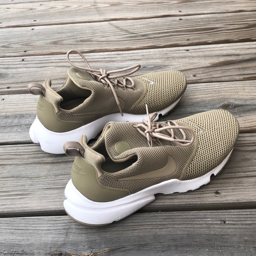 Mens size 8 nike prestos